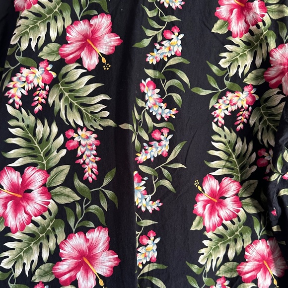 Hibiscus florals on Aloha shirt made in Hawaii by KY’s size 2XL - Picture 2 of 4